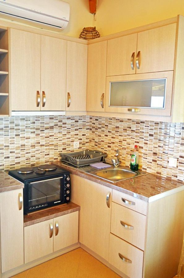 Helen Apartments Lukovë Dış mekan fotoğraf