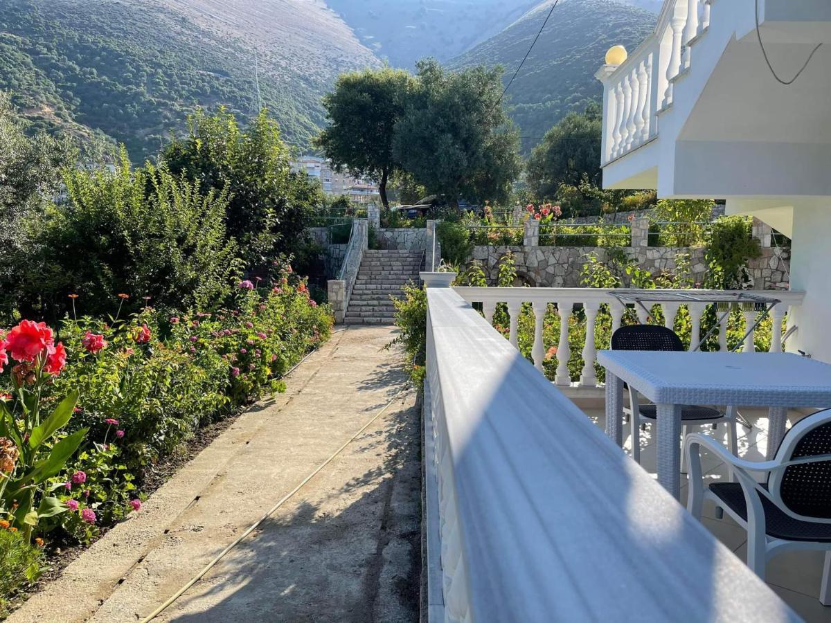 Helen Apartments Lukovë Dış mekan fotoğraf