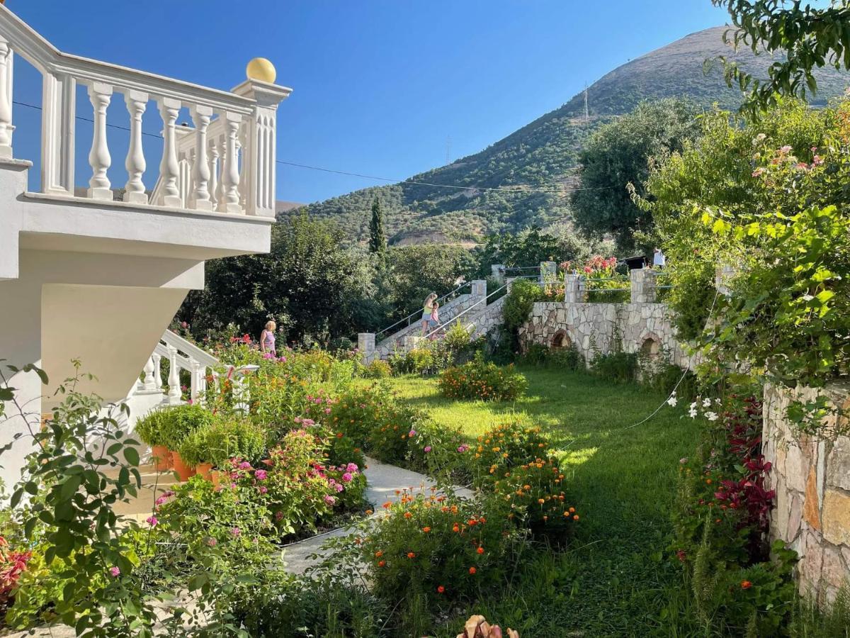 Helen Apartments Lukovë Dış mekan fotoğraf